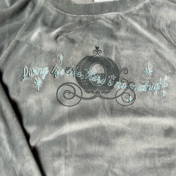 Cinderella sweatshirt - Picture 7 of 9